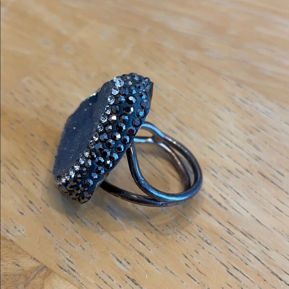Ring - Picture 3 of 4